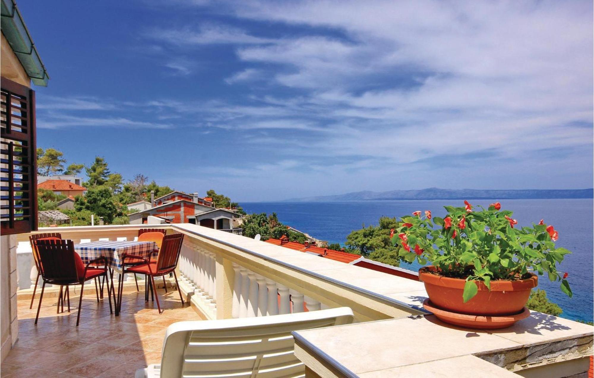 Gorgeous Apartment In Prigradica With Kitchen Exterior photo