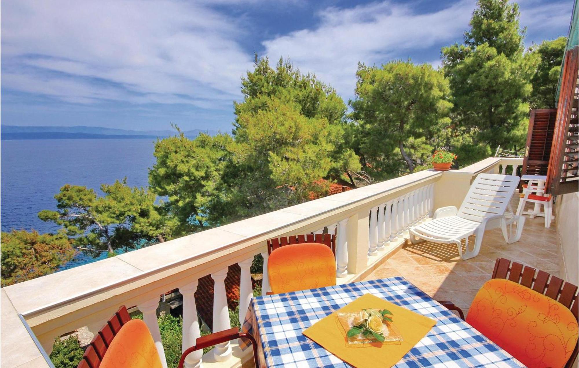 Gorgeous Apartment In Prigradica With Kitchen Exterior photo